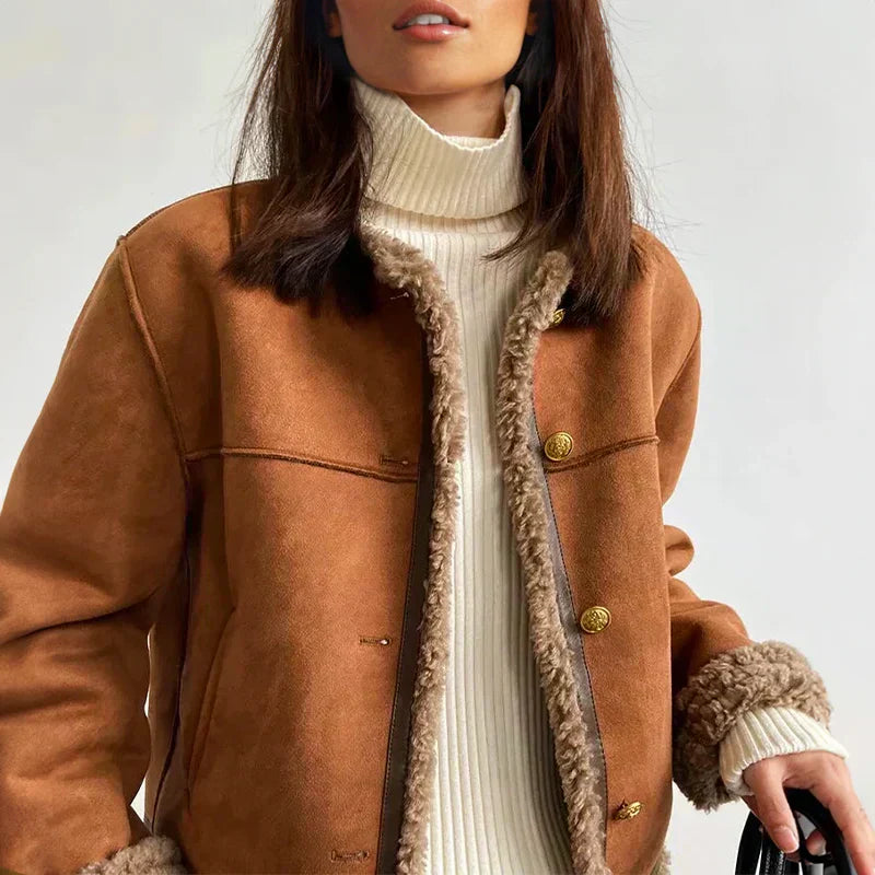 ROSALIE LAMMFELL KNOPJACKE