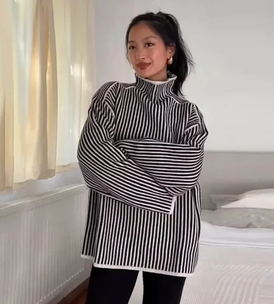 Lona | Damen Schwarze Rollkragenpullover | Gestreifter