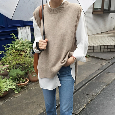 Ermengard | Kurze Damen Strickjacke | Schwarze