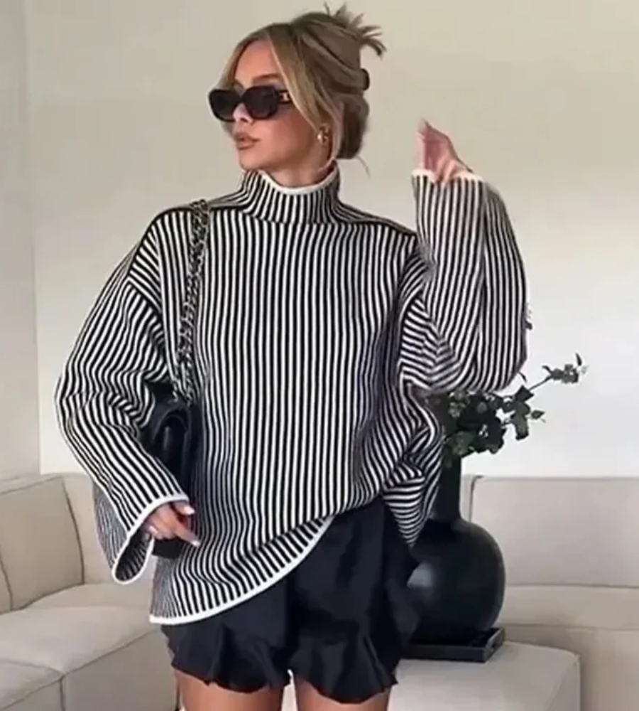 Lona | Damen Schwarze Rollkragenpullover | Gestreifter