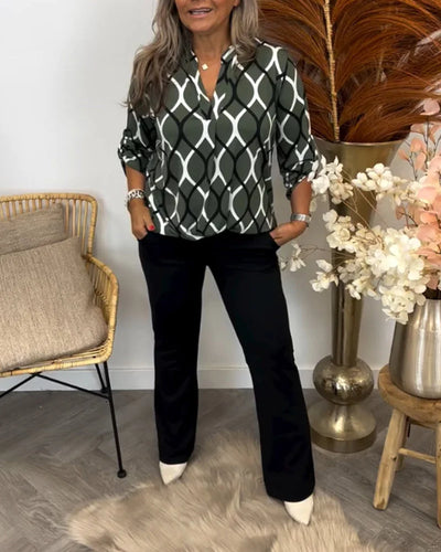 Damenbluse mit Grafischem Muster und Elegantem Schnitt