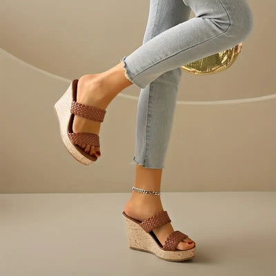 Bonnie - Keilsandalen mit geflochtenem Riemen und Kork