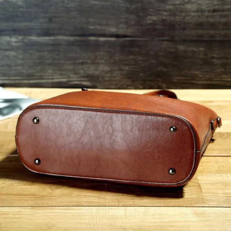 NICOLE™ | Vintage-Schultertasche aus Kunstleder
