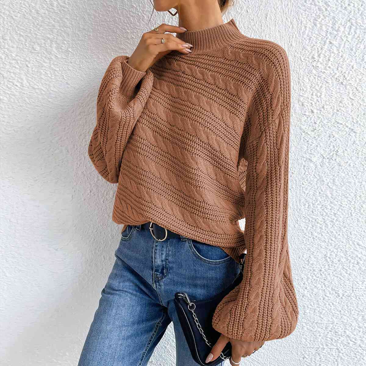 Eleganter Rollkragenpullover aus Zopfmuster für Damen