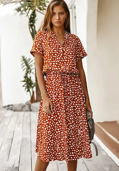 Georgia | Sanft gepunktetes Midi-Kleid mit Knopfdetails