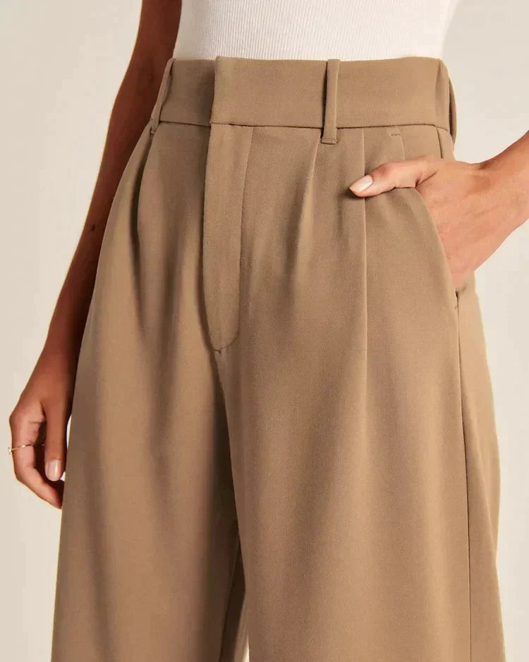 MASSGESCHNEIDERTE WEITBEIN HOSE