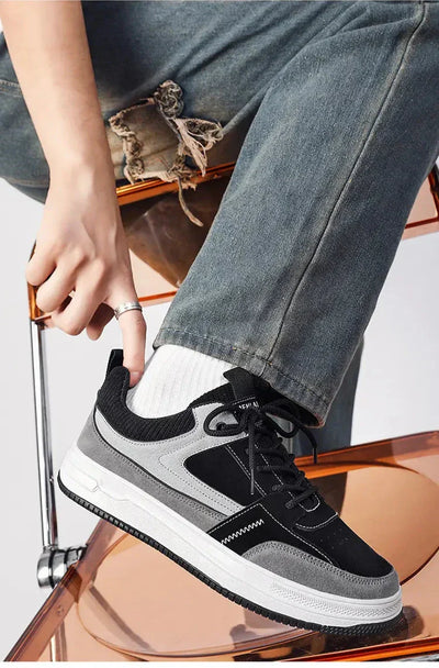 TRAIL PATCH SNEAKERS