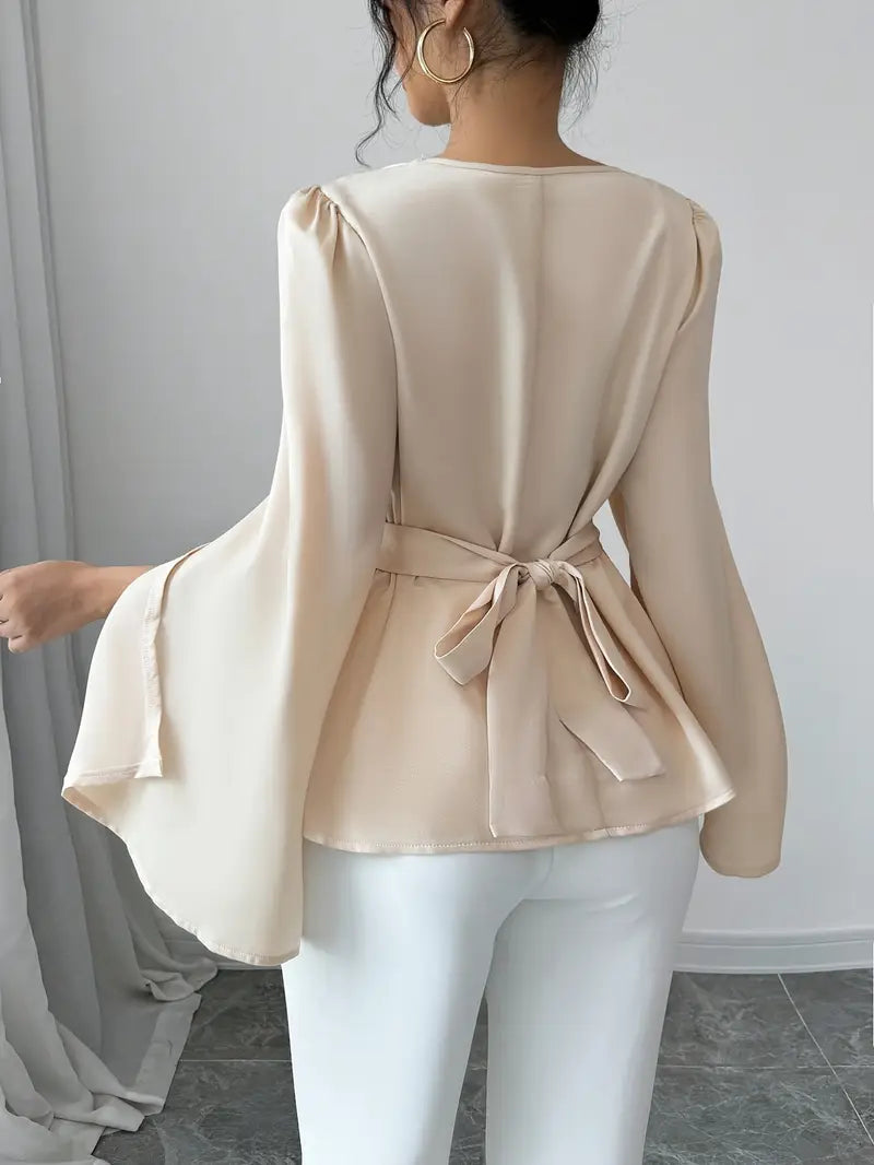 Leia - elegante satinbluse
