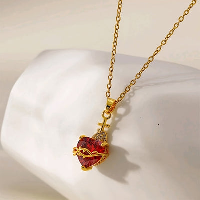 Gothic Rote Herz Design Halskette mit synthetischen Zirkonia
