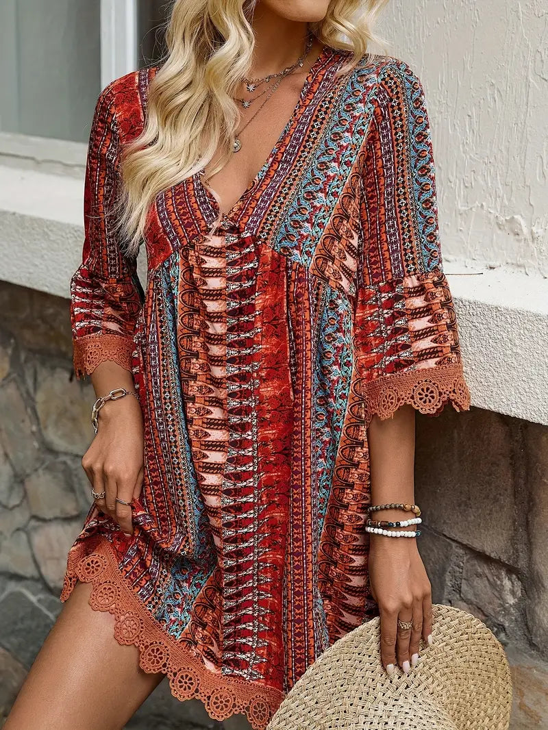 Mindy – Stilvolles Minikleid mit V-Ausschnitt und Boho-Print