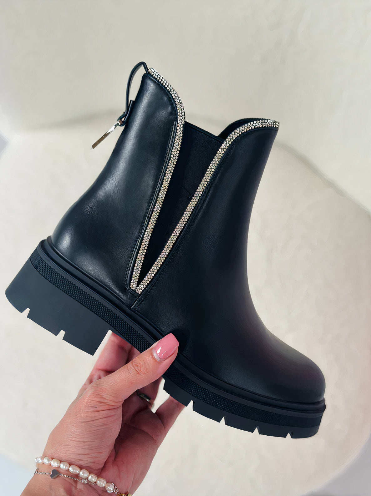 Elegante schwarze Damenstiefel - Delphine