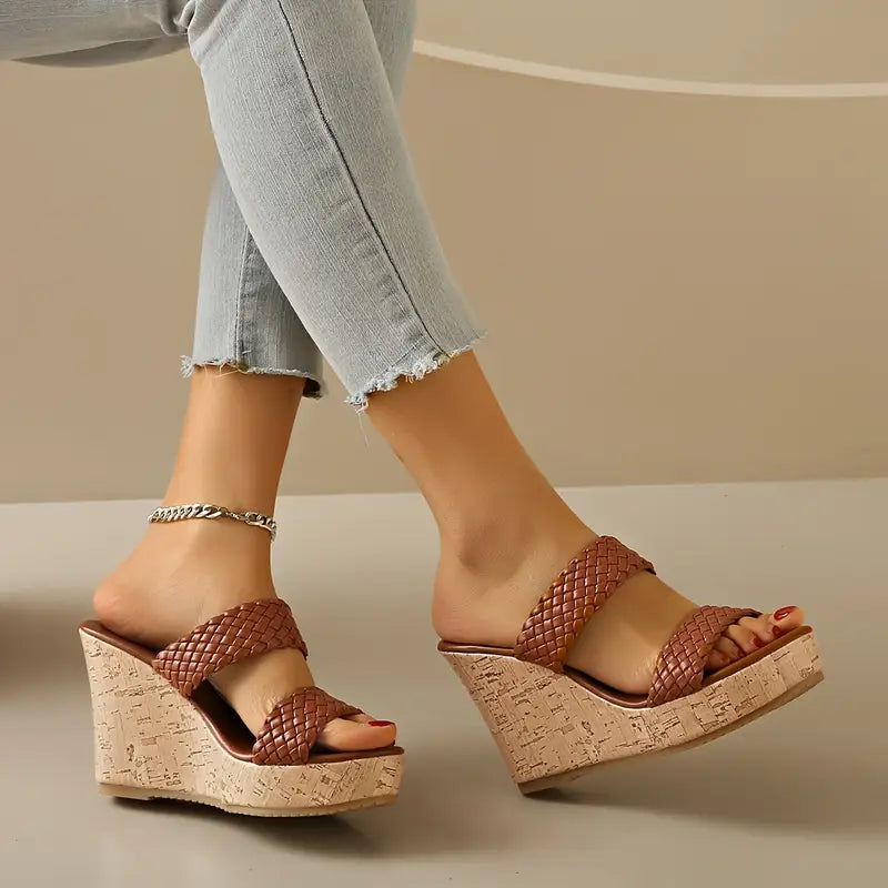Bonnie - Keilsandalen mit geflochtenem Riemen und Kork
