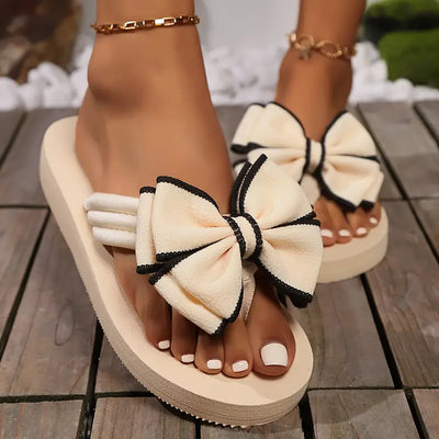 Margery – Schicke Plateau-Flip-Flops mit Schleife