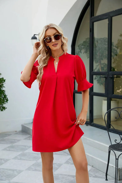Agatha - Elegantes Minikleid mit V-Ausschnitt und Puffärmel