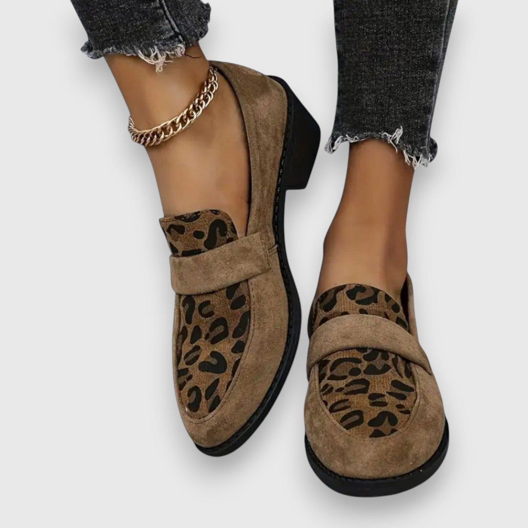 WILDTOUCH - ELEGANTER PANTOFFEL MIT LEOPARD ENMUSTER