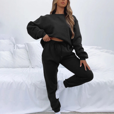 Gemütlicher Pullover und Hose für Frauen - Alma