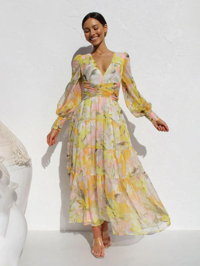 Caelith – Abstraktes Chiffon-Maxikleid