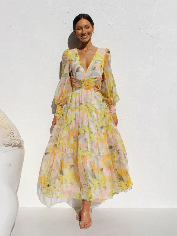 Caelith – Abstraktes Chiffon-Maxikleid