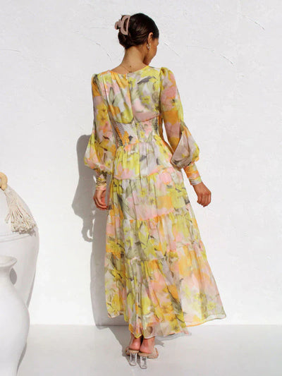 Caelith – Abstraktes Chiffon-Maxikleid