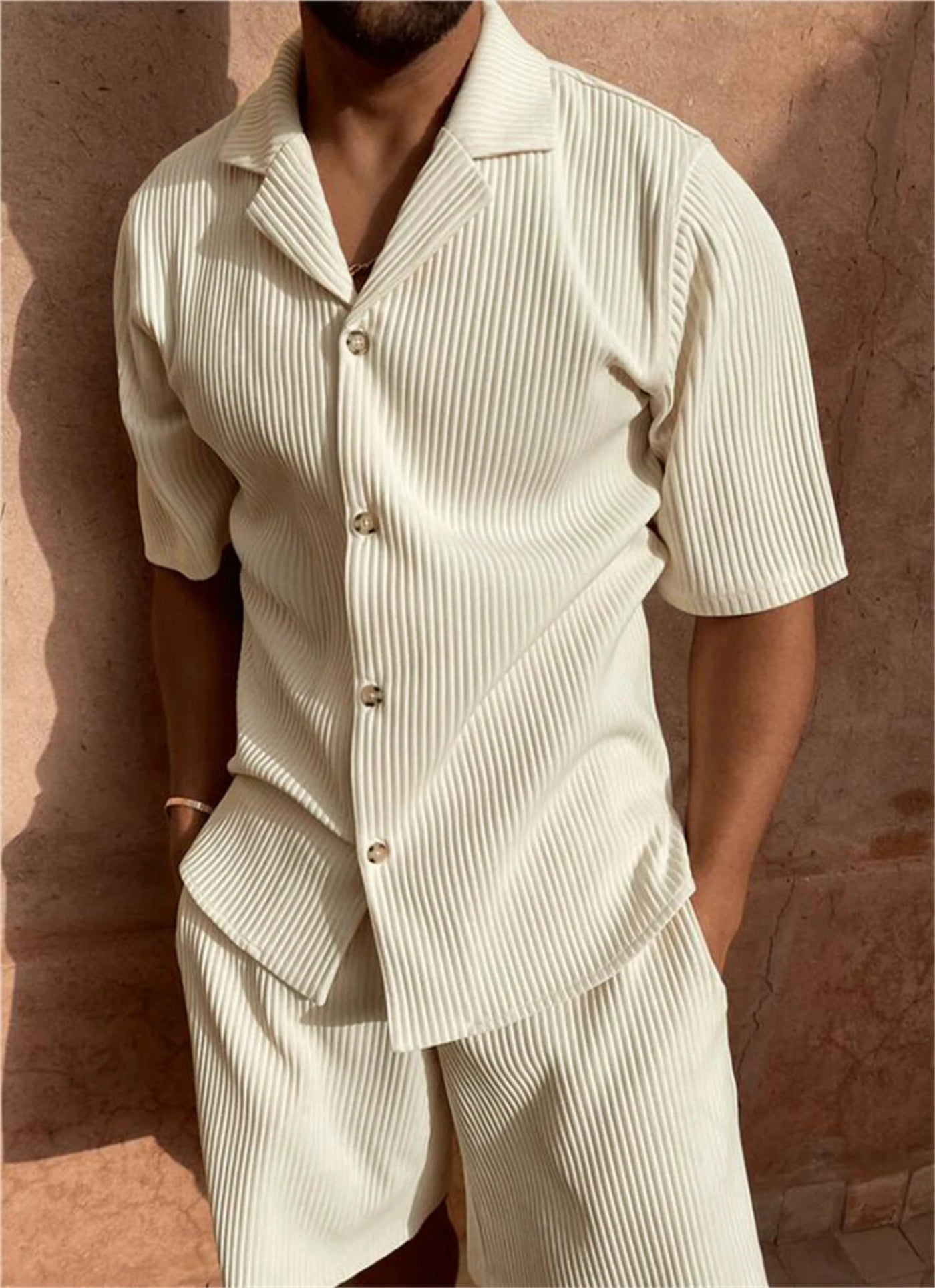 Herren Sommer Set – Kurzarmhemd & Shorts mit modernem Streifen-Design