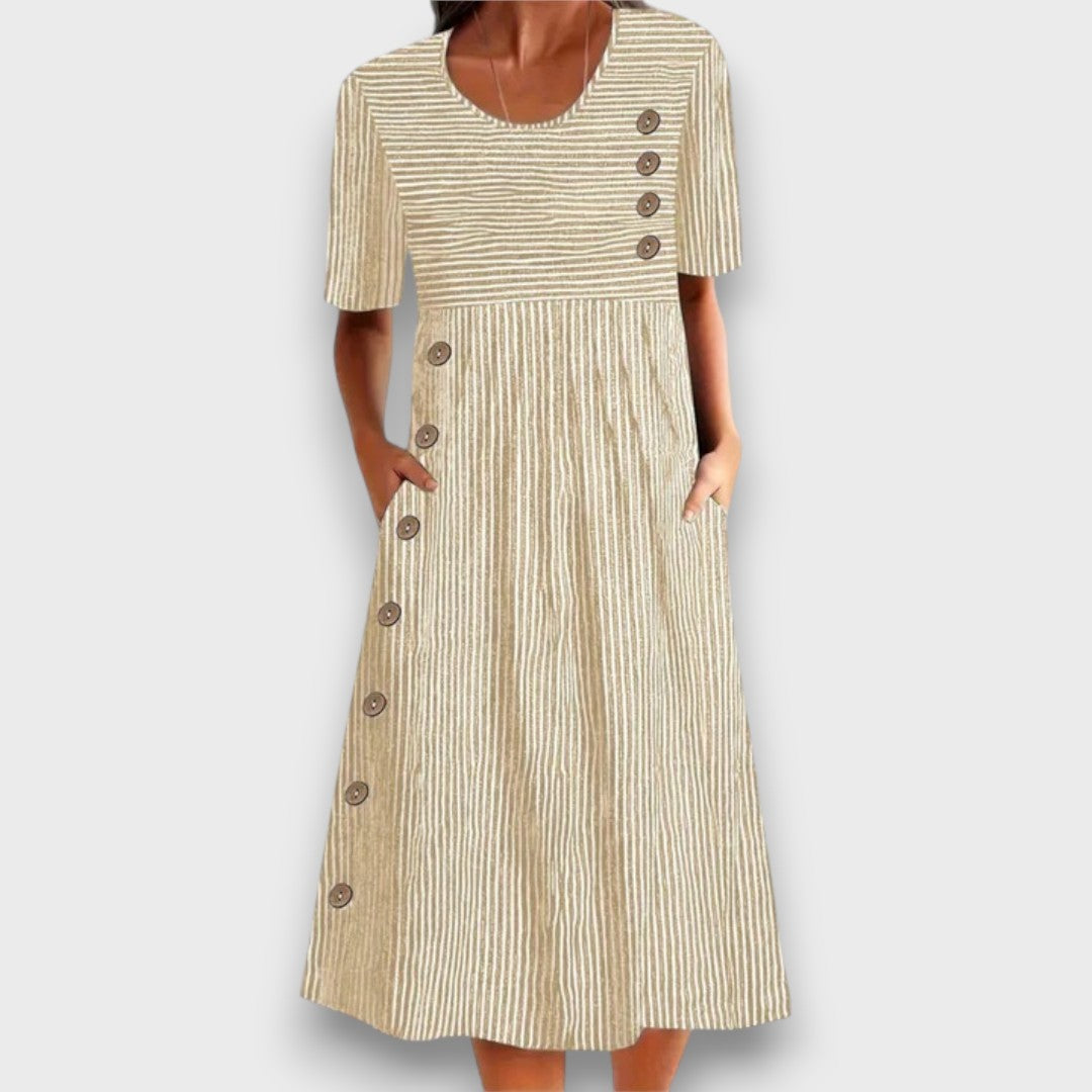 Marivelle – Kleid mit Knopfdetails