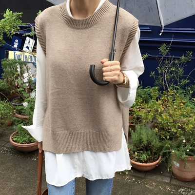 Ermengard | Kurze Damen Strickjacke | Schwarze