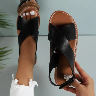 Thealyn – Minimalistische flache Ledersandalen