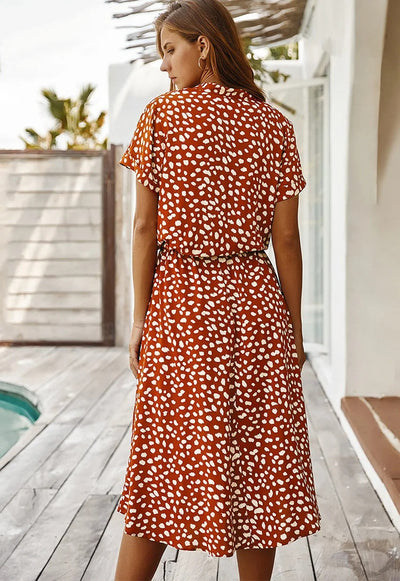 Georgia | Sanft gepunktetes Midi-Kleid mit Knopfdetails
