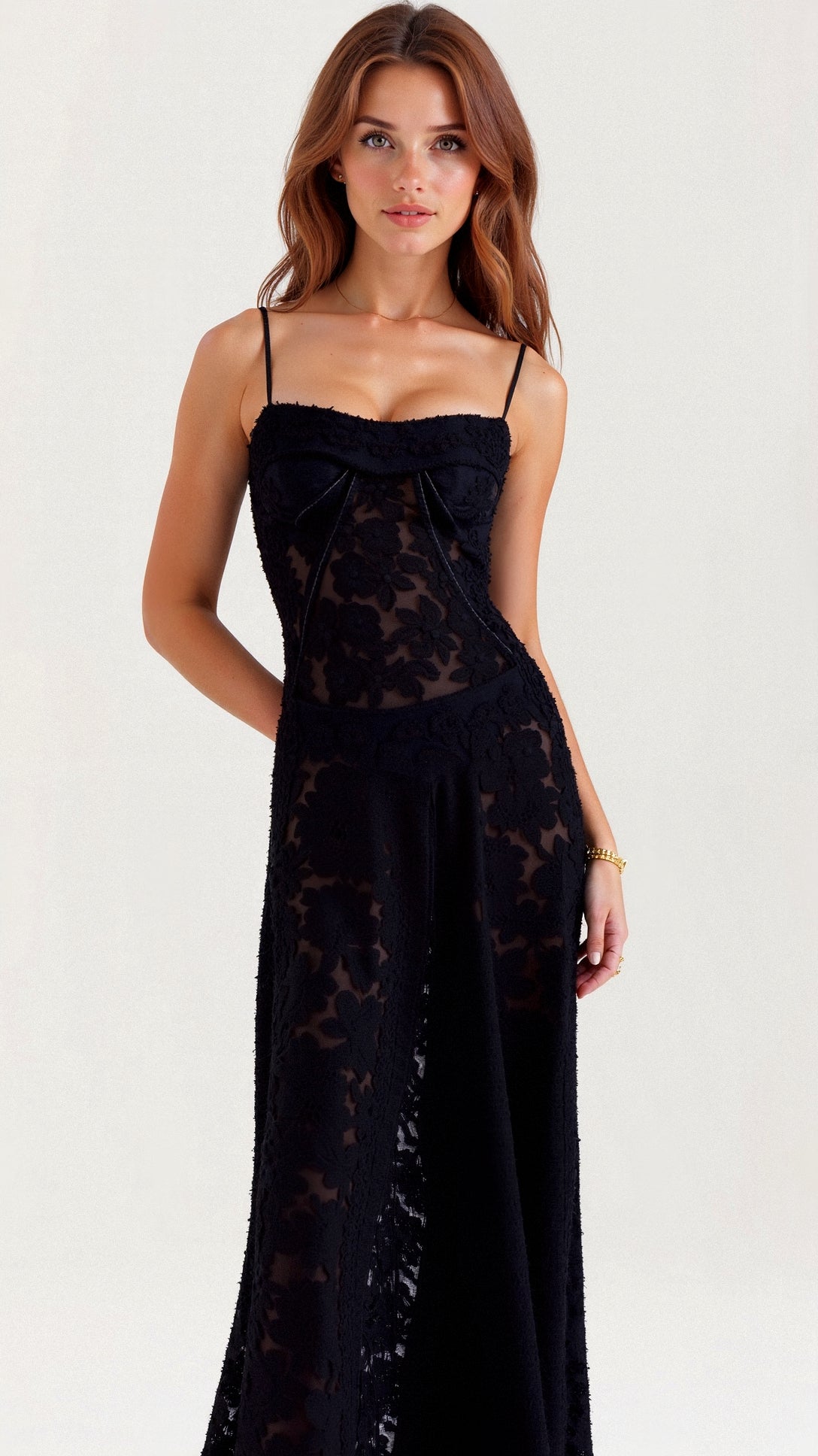 Weißes Boho-Maxikleid mit Schmetterling-Muster | Ibiza-Stil