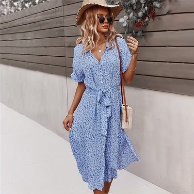 Brently – Geblümtes Midikleid mit Knopfleiste und Taillenband
