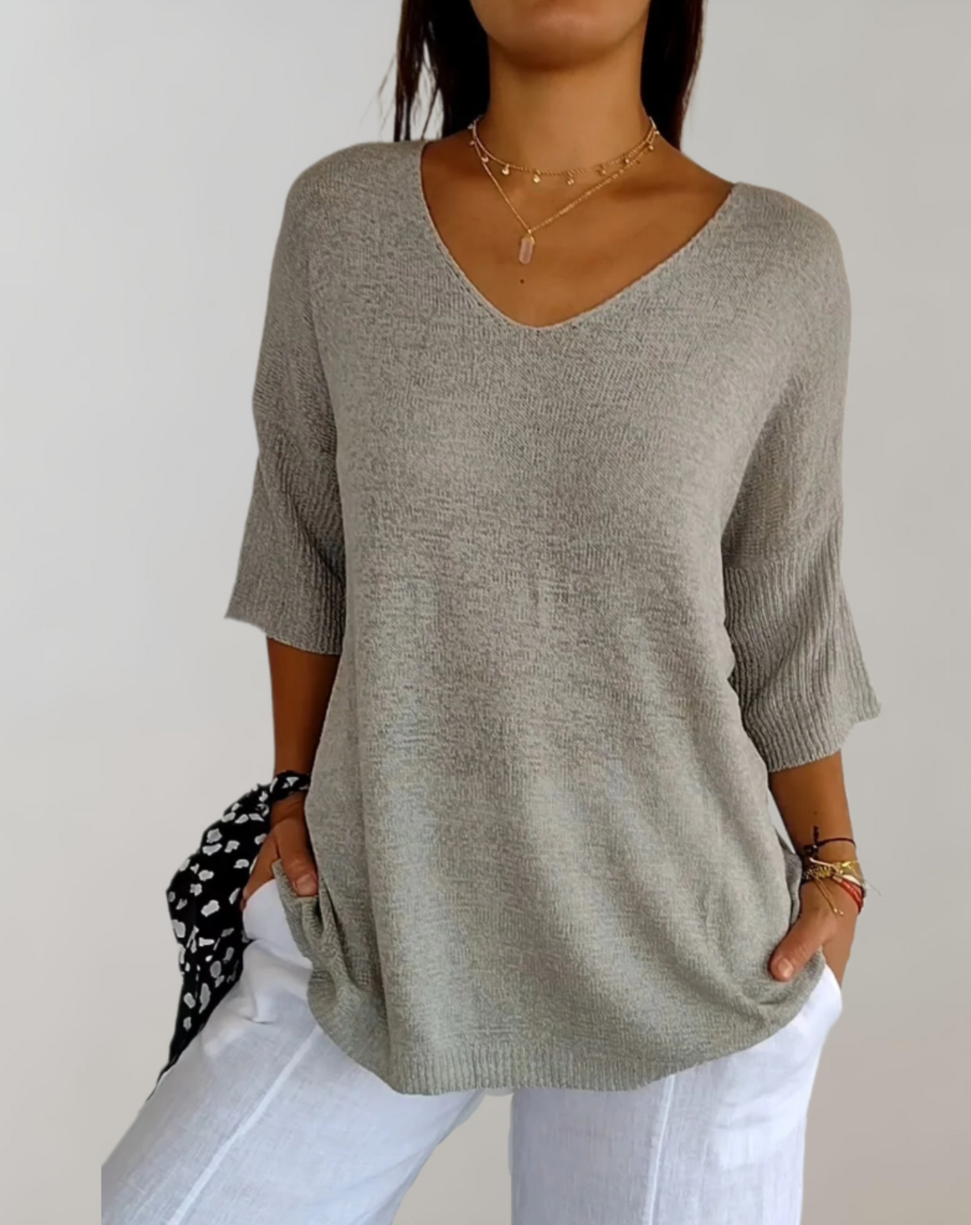 STRICKTOP MIT V-AUSSCHNITT