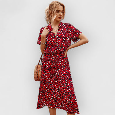 April | Schickes Bequemes Kleid