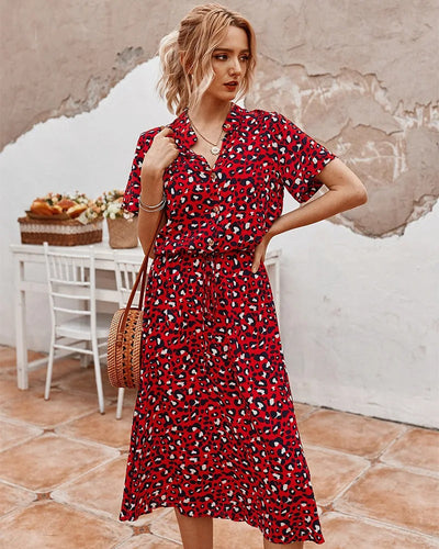 Georgia | Sanft gepunktetes Midi-Kleid mit Knopfdetails