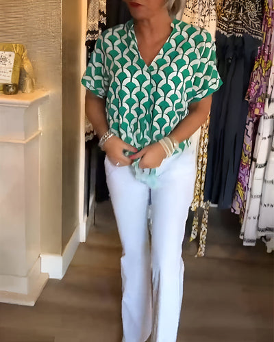 Blanka – bedruckte bluse mit kurzen armeln und v-ausschnitt