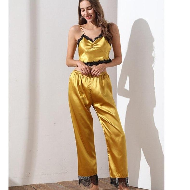Damenpyjama aus Satin mit Spitzendetails aus einem ärmellosen Top und einer langen Hose