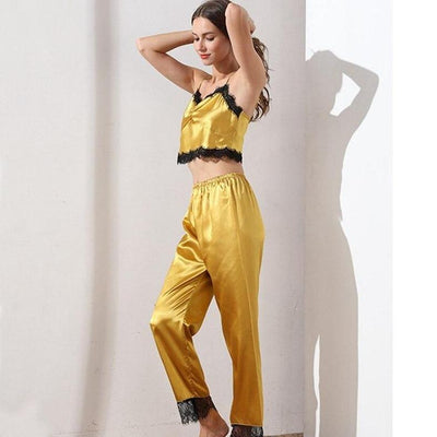 Damenpyjama aus Satin mit Spitzendetails aus einem ärmellosen Top und einer langen Hose