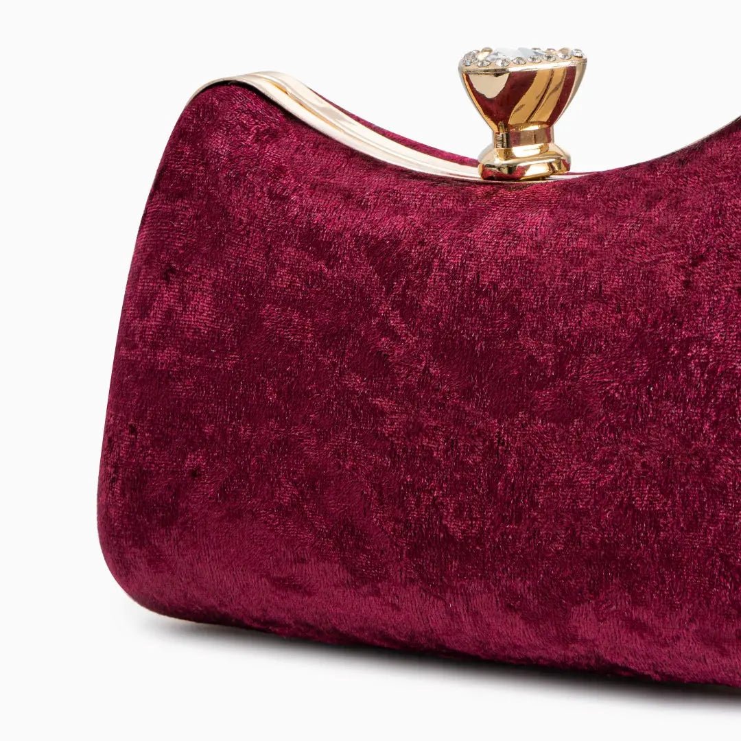 Sara | Weinrote Samt-Clutch mit Schmuckverschluss & Metallgriff – Elegante Abendtasche für Damen