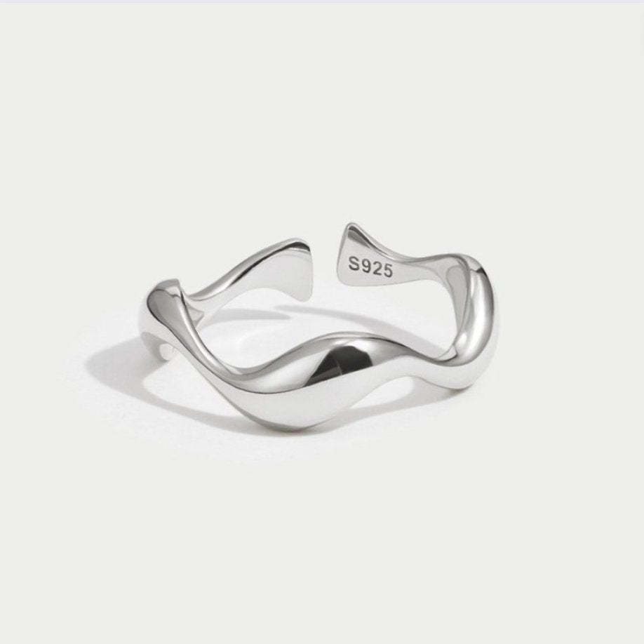 Waves – Minimalistischer Ring