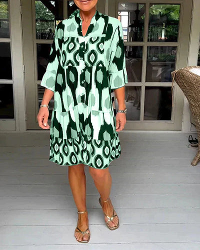 STILVOLLES PLISSEE KLEID