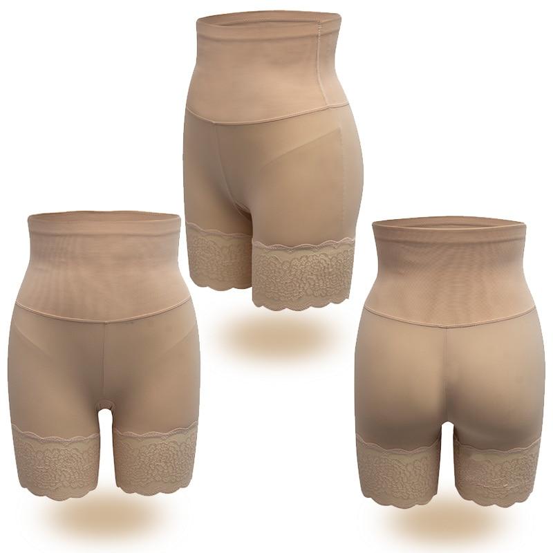 Shapewear-Shorts mit Spitzenbesatz an den Beinen