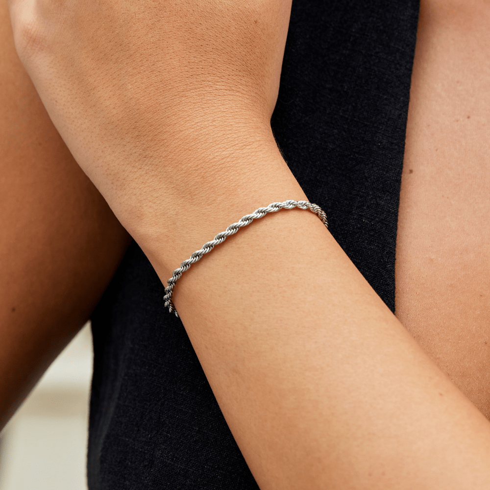 Silbernes Armband mit Gedrehter Kette