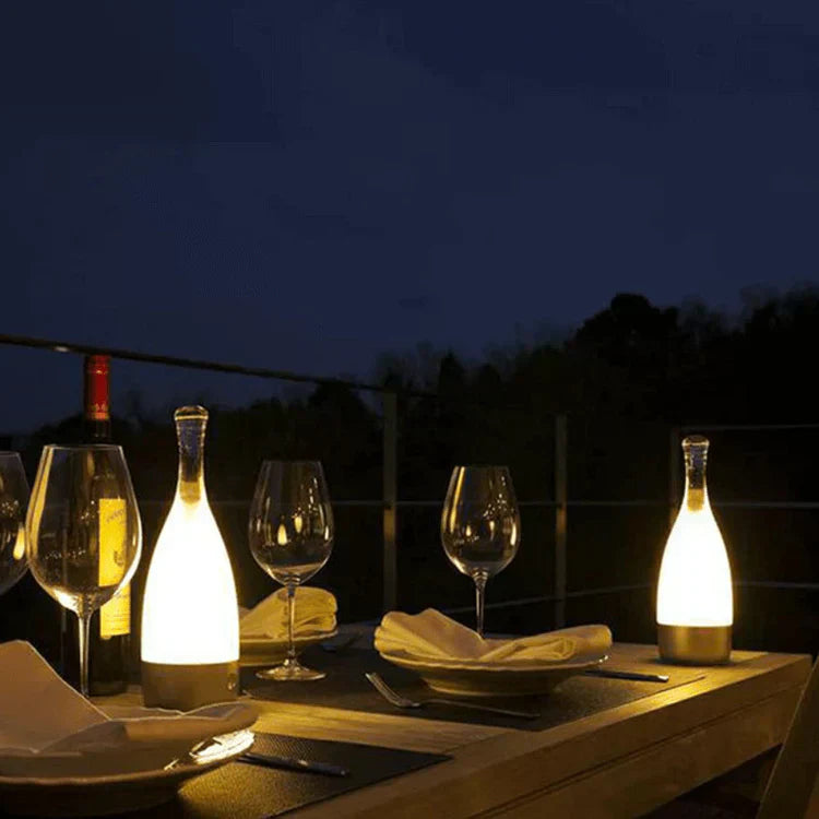 LED Tischlampe in Flaschenform – Wiederaufladbare Designleuchte